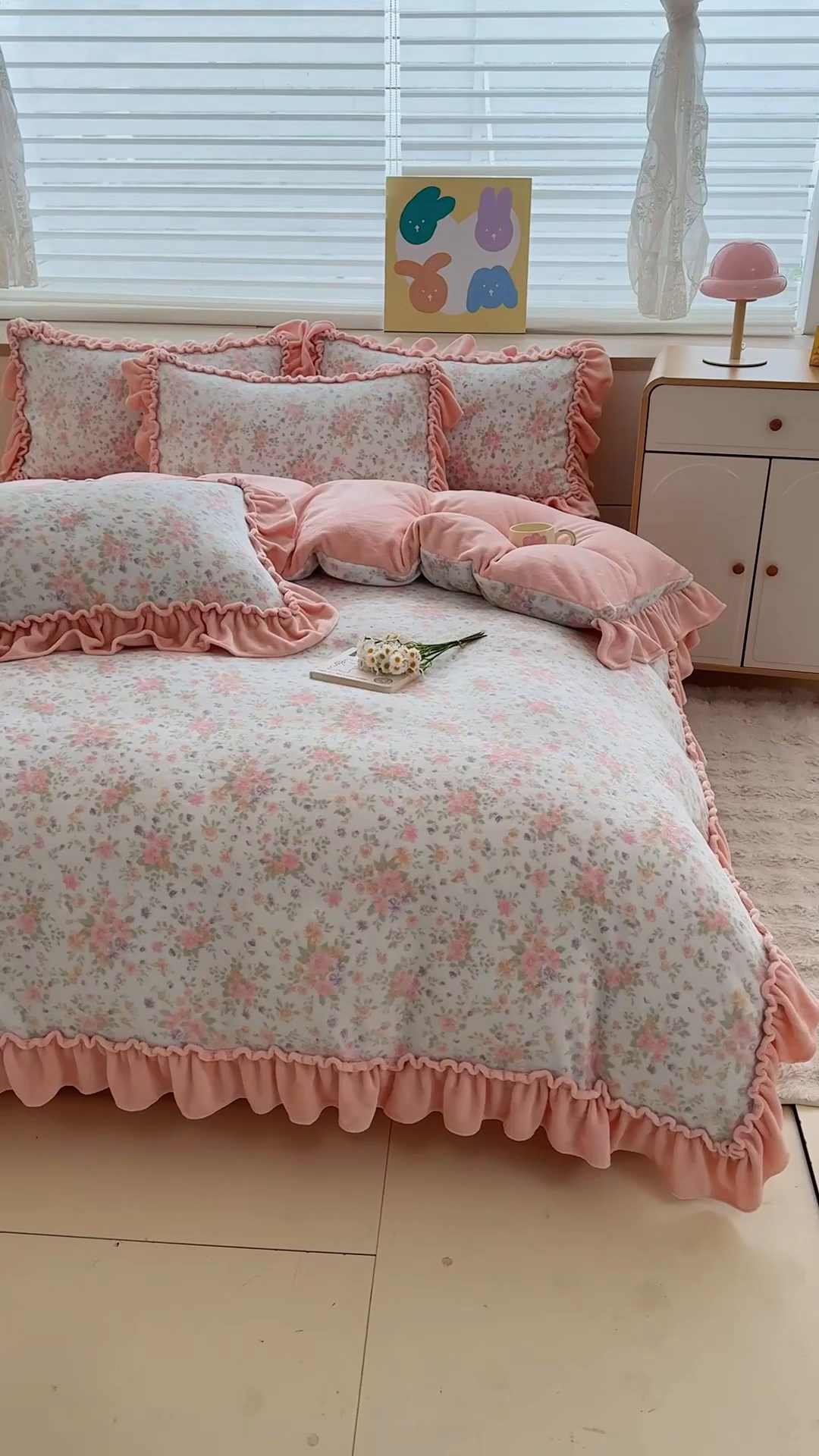 91家纺网 家纺一手货源 找家纺 橘子家 2025轻奢法式花边公主风婴儿绒牛奶绒高克重四件套 花香