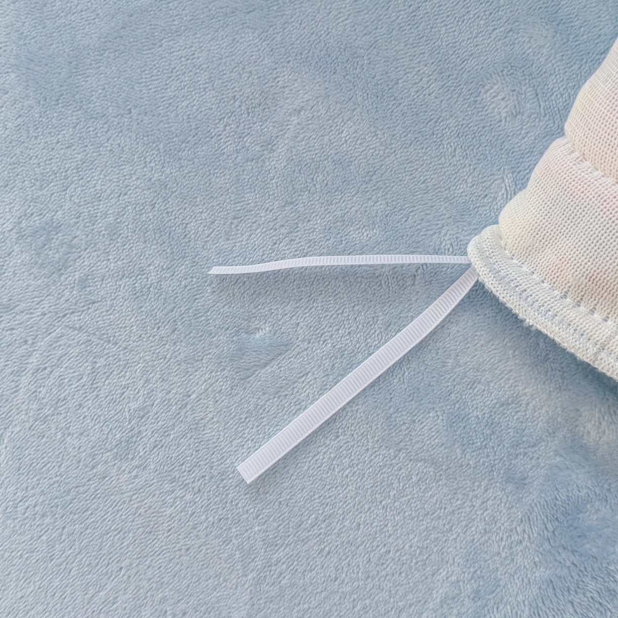 91家纺网 家纺一手货源 找家纺 橘子家 2025轻奢法式花边公主风婴儿绒牛奶绒高克重四件套 欢乐恐龙