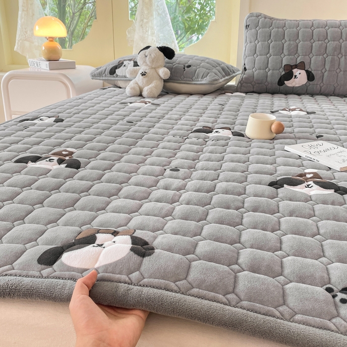 91家纺网 家纺一手货源 找家纺 （总）源舍家纺2024新款牛奶绒夹棉床垫床褥