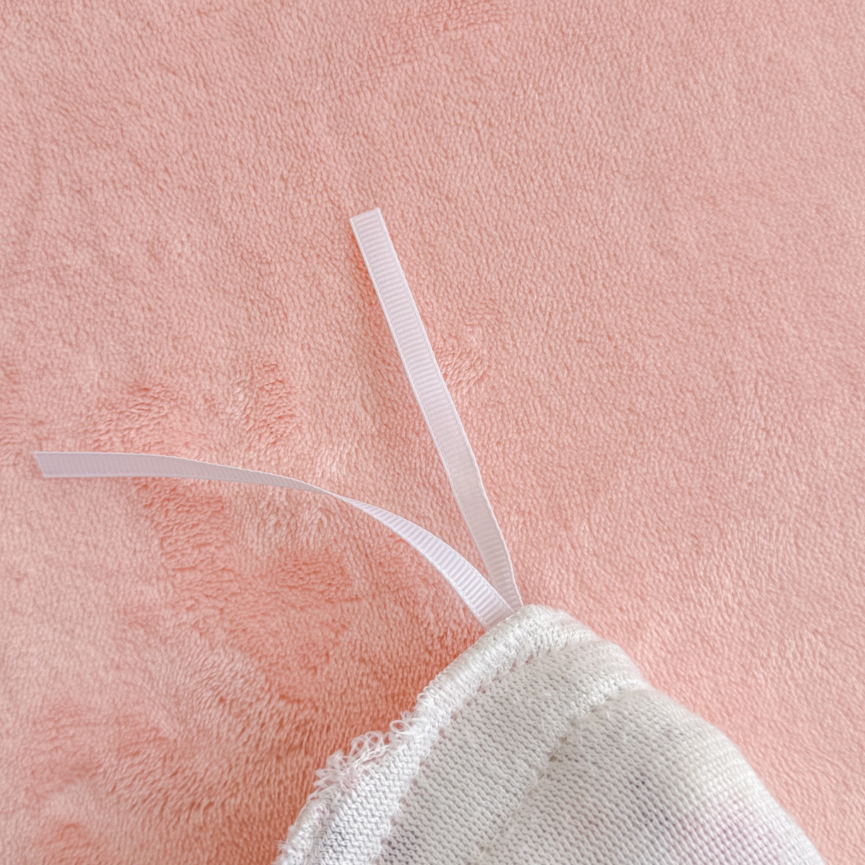 91家纺网 家纺一手货源 找家纺 橘子家 2025轻奢法式花边公主风婴儿绒牛奶绒高克重四件套 蔓可