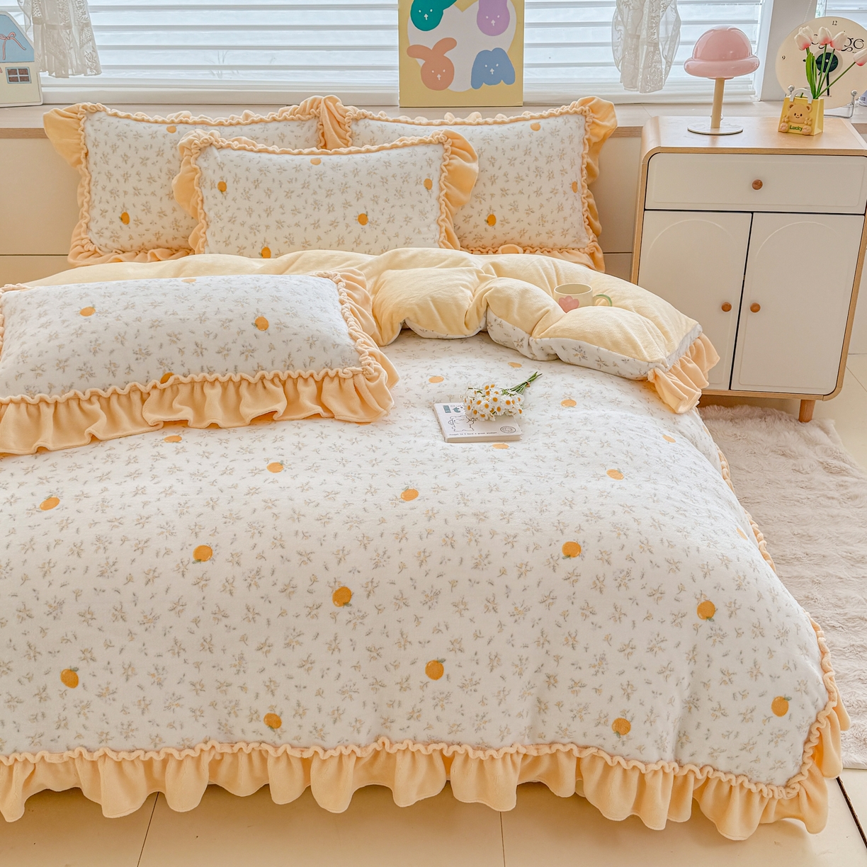 91家纺网 家纺一手货源 找家纺 橘子家 2025轻奢法式花边公主风婴儿绒牛奶绒高克重四件套 蜜桔