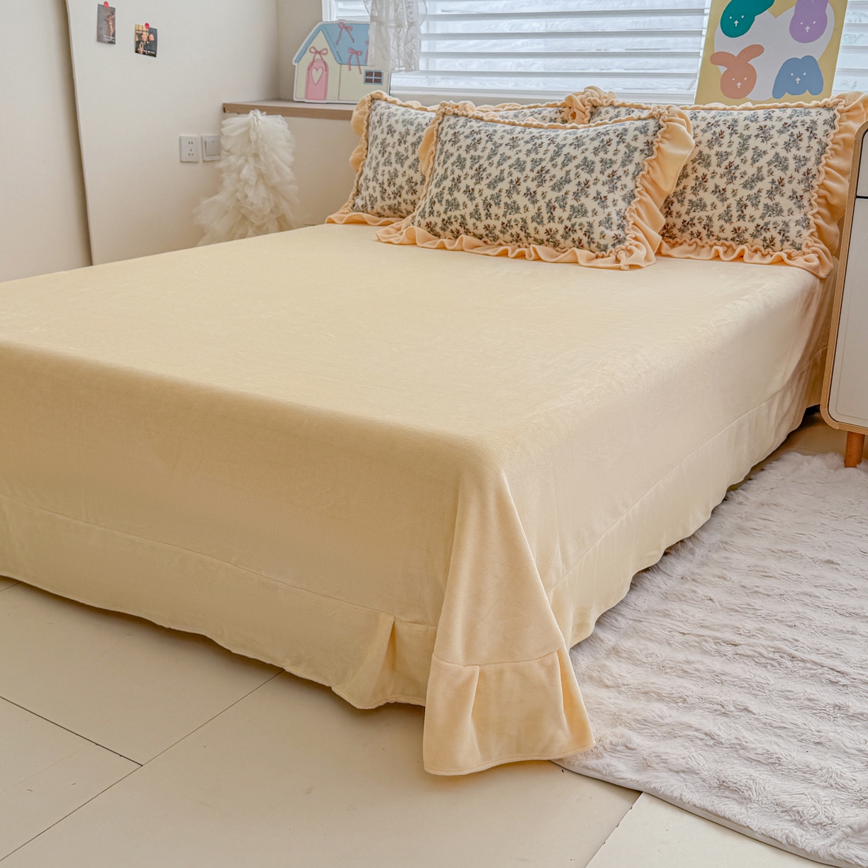 91家纺网 家纺一手货源 找家纺 橘子家 2025轻奢法式花边公主风婴儿绒牛奶绒高克重四件套 浅夕