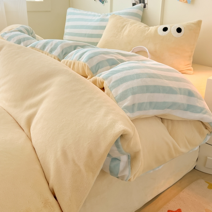 91家纺网 家纺一手货源 找家纺 （总）悦织湾家纺 2025新款简约牛奶绒眼睛系列纯色条纹轻奢时尚卡通冬季加厚保暖学生宿舍三四件套