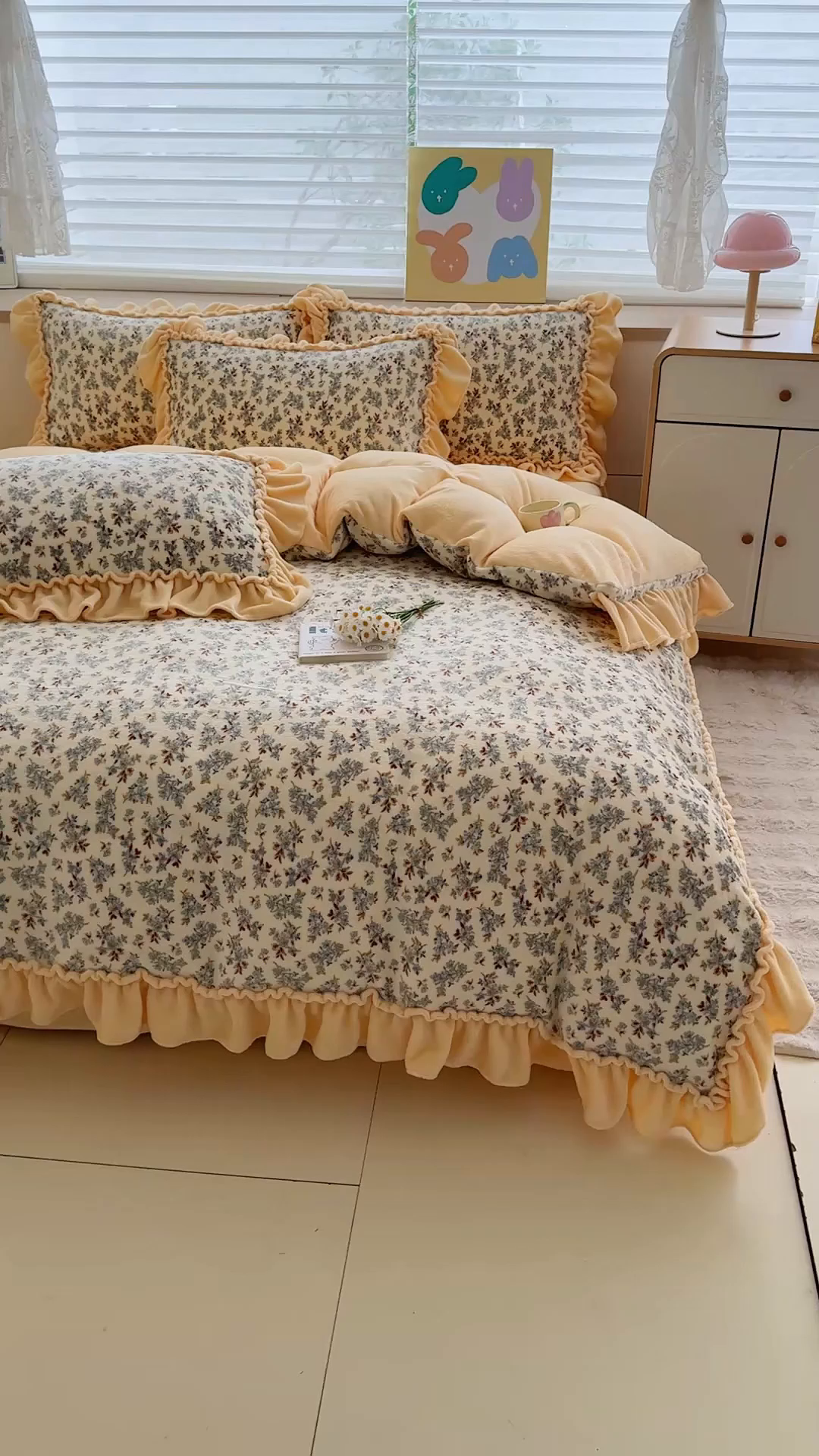 91家纺网 家纺一手货源 找家纺 橘子家 2025轻奢法式花边公主风婴儿绒牛奶绒高克重四件套 浅夕