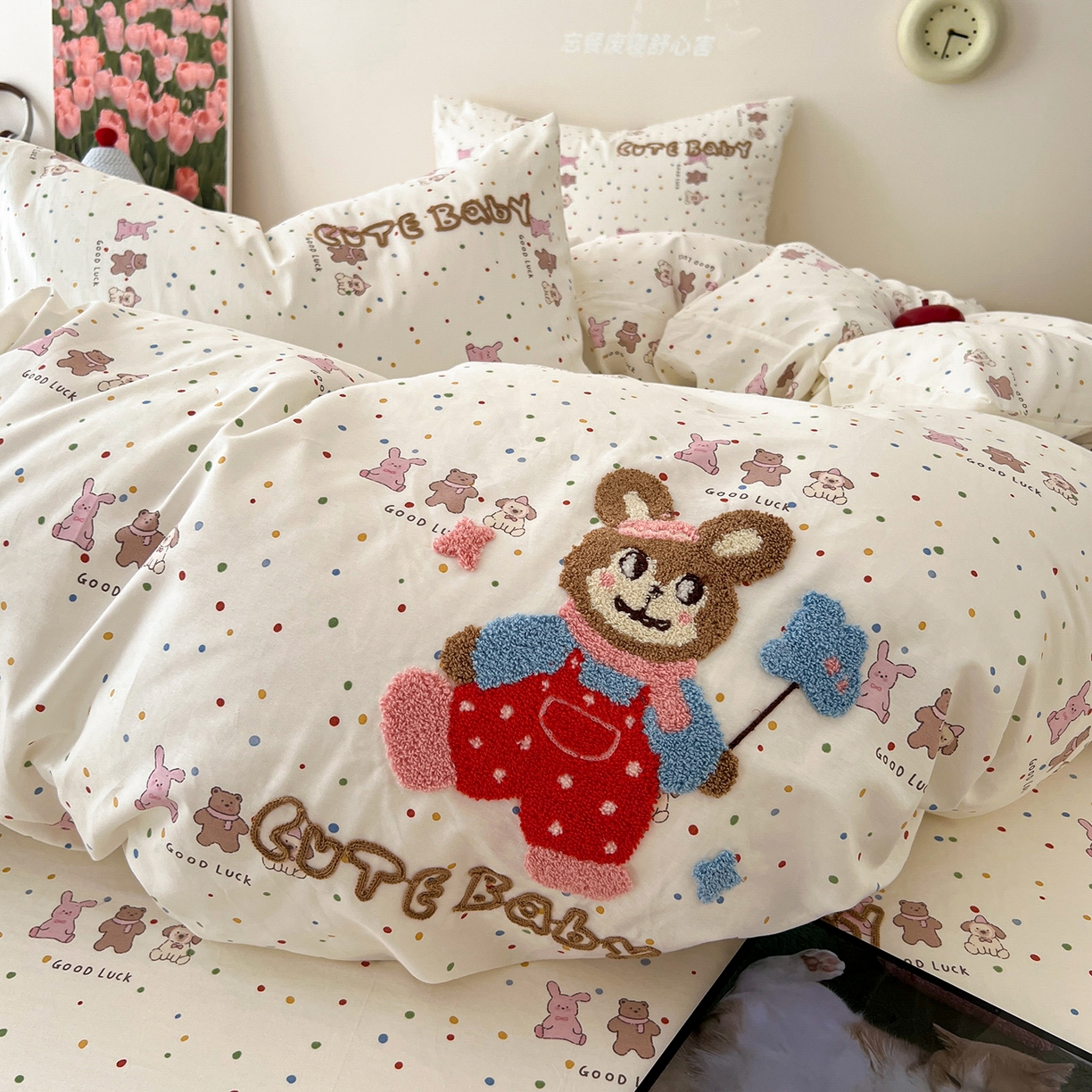 91家纺网 家纺一手货源 找家纺 舒居家纺 2025新款13070全棉纯棉毛巾绣四件套 玩伴