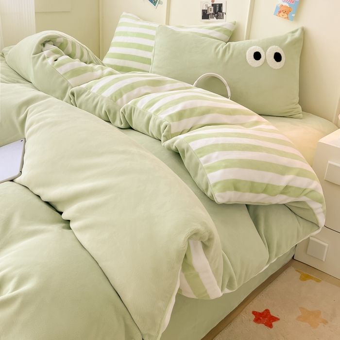 悦织湾家纺 2025新款简约牛奶绒眼睛系列纯色条纹轻奢时尚卡通冬季加厚保暖学生宿舍三四件套 简约牛奶绒果绿苏条
