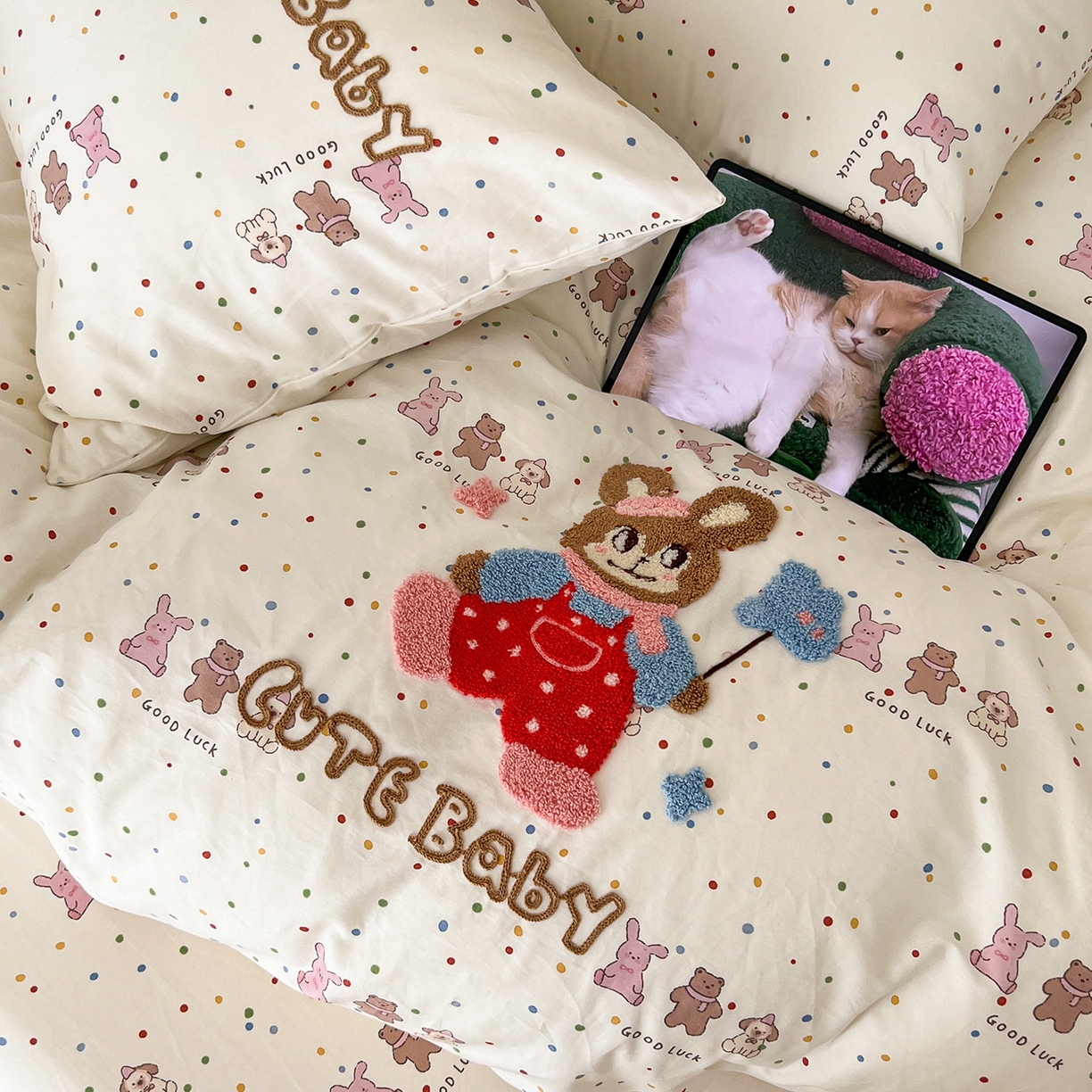 91家纺网 家纺一手货源 找家纺 舒居家纺 2025新款13070全棉纯棉毛巾绣四件套 玩伴