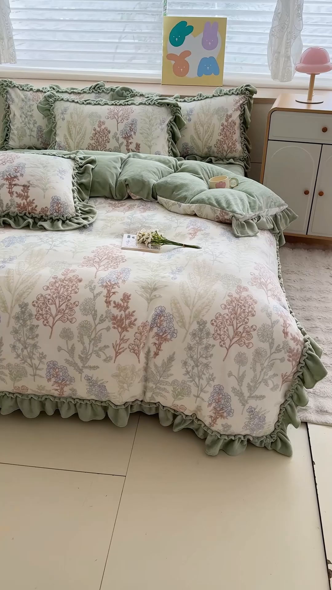 91家纺网 家纺一手货源 找家纺 橘子家 2025轻奢法式花边公主风婴儿绒牛奶绒高克重四件套 晚风