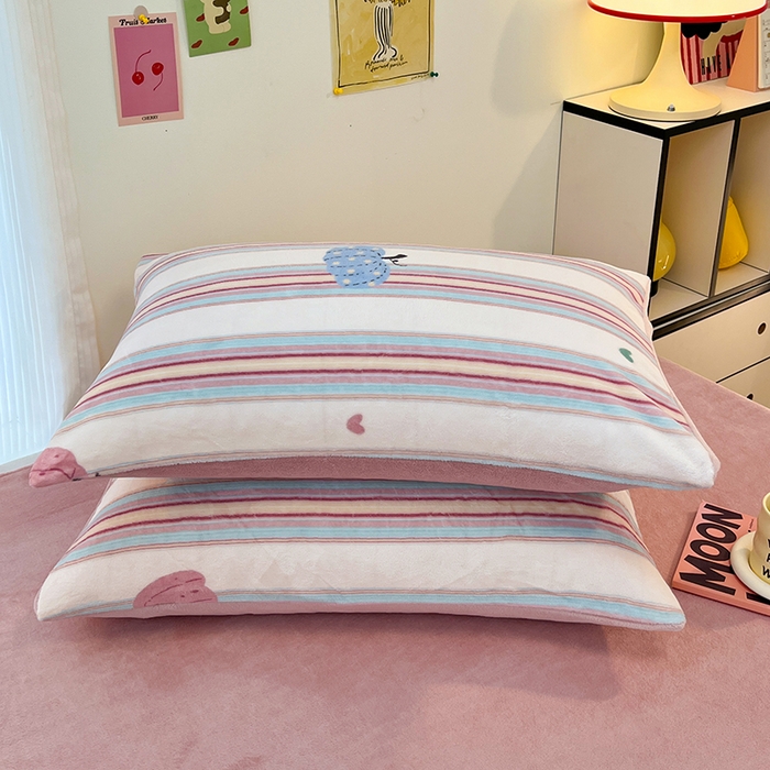 91家纺网 家纺一手货源 找家纺 HL原创 2025新款牛奶绒四件套 彩条南瓜