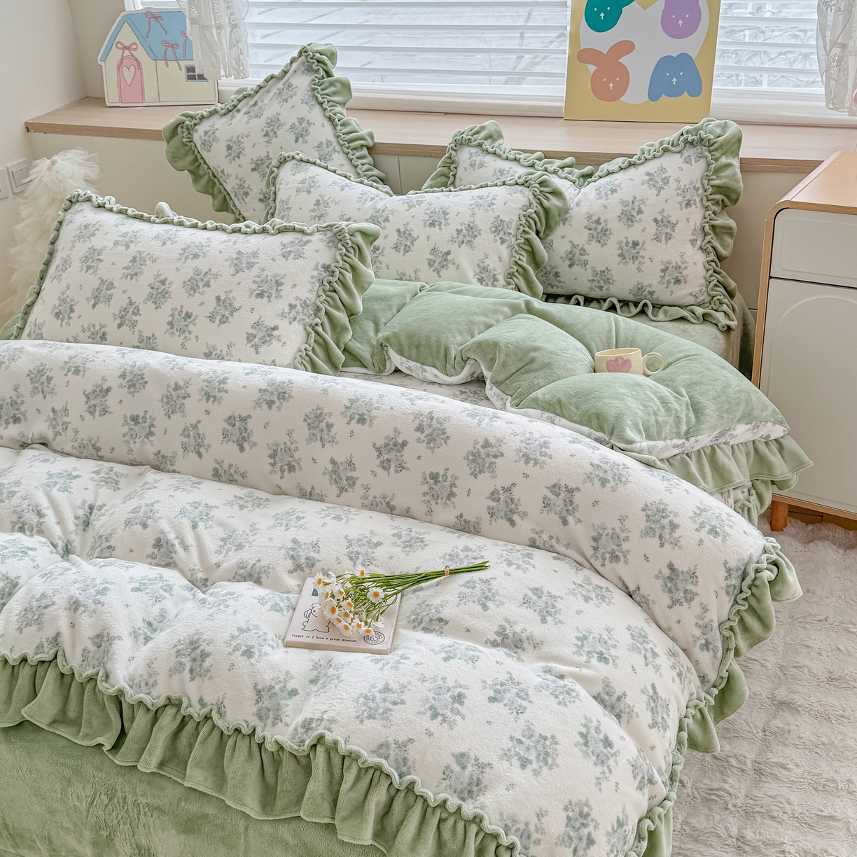 91家纺网 家纺一手货源 找家纺 橘子家 2025轻奢法式花边公主风婴儿绒牛奶绒高克重四件套 云漫