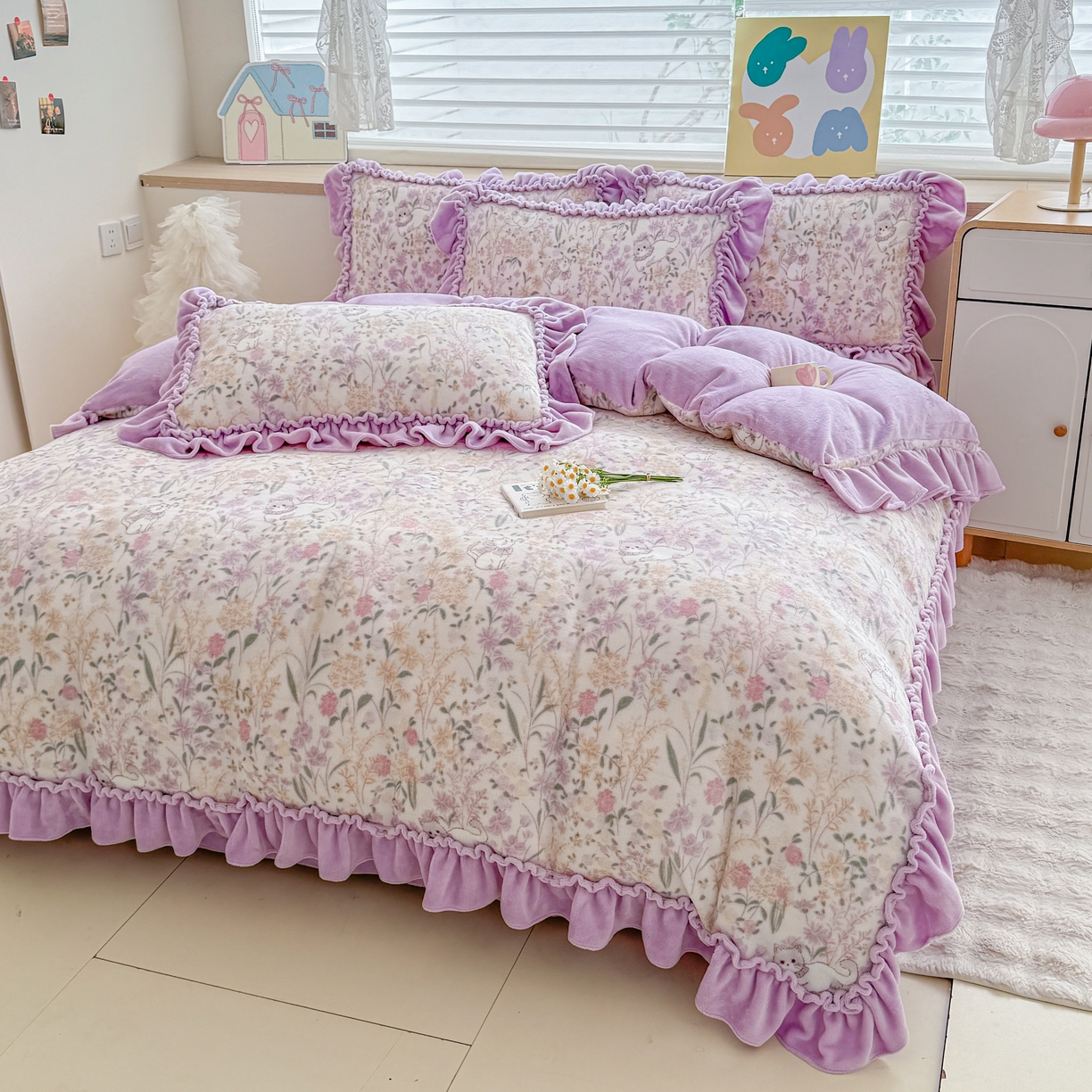 91家纺网 家纺一手货源 找家纺 橘子家 2025轻奢法式花边公主风婴儿绒牛奶绒高克重四件套 枝蔓