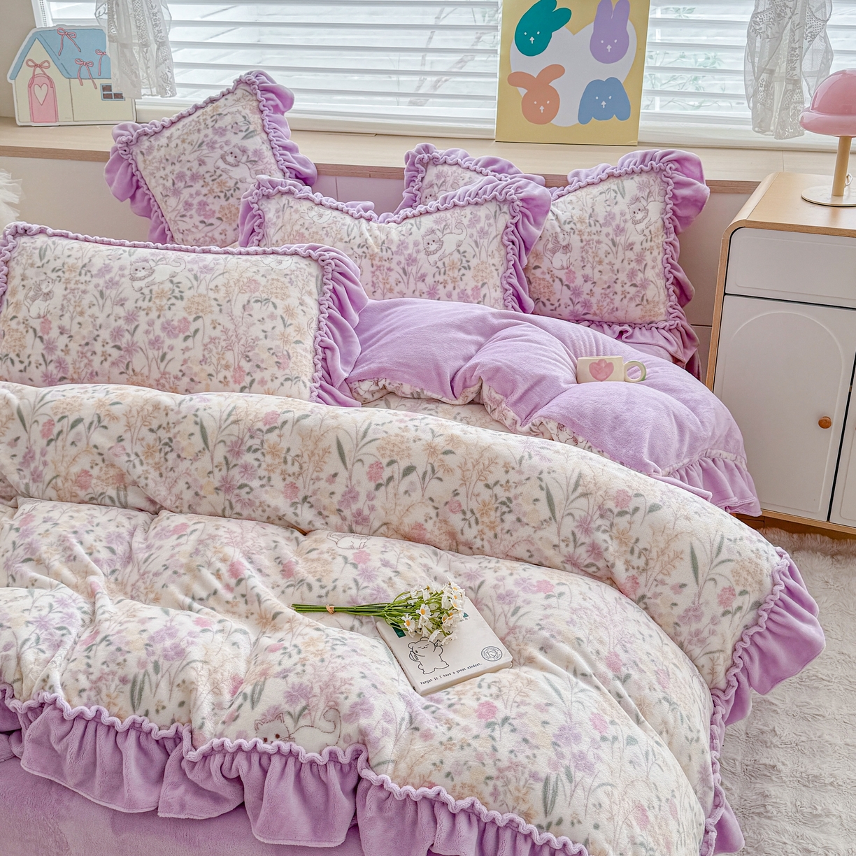 91家纺网 家纺一手货源 找家纺 橘子家 2025轻奢法式花边公主风婴儿绒牛奶绒高克重四件套 枝蔓