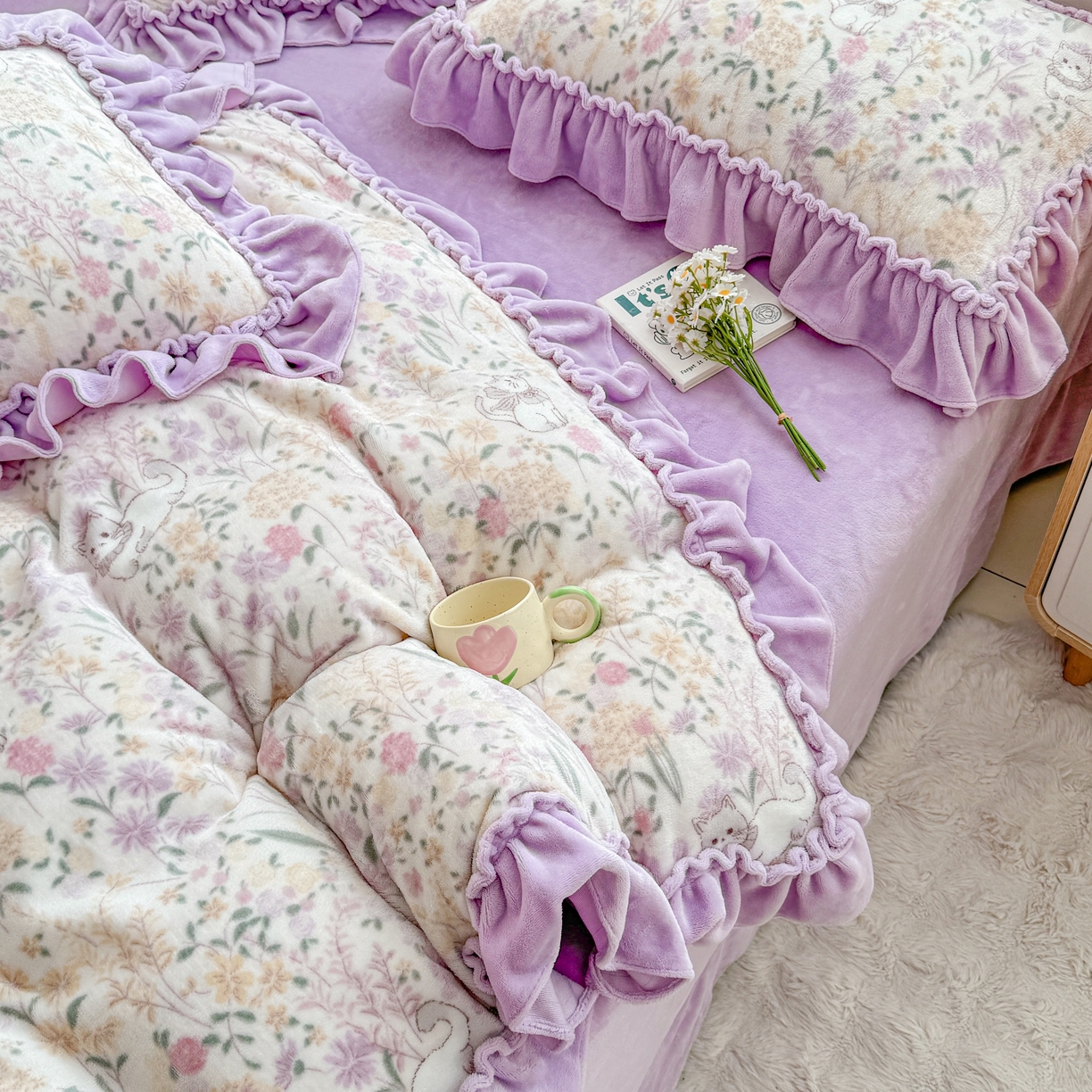 91家纺网 家纺一手货源 找家纺 橘子家 2025轻奢法式花边公主风婴儿绒牛奶绒高克重四件套 枝蔓