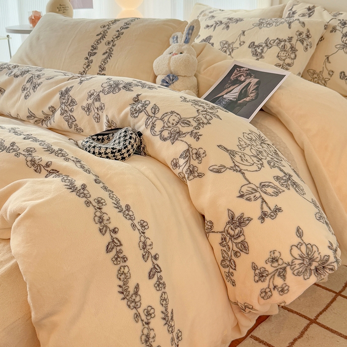 91家纺网 家纺一手货源 找家纺 HL原创 2025新款牛奶绒四件套 法式花园