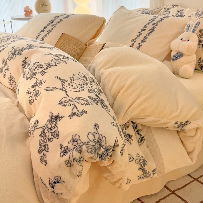 91家纺网 家纺一手货源 找家纺 HL原创 2025新款牛奶绒四件套 法式花园