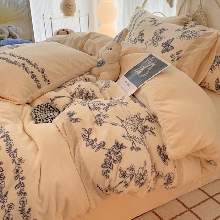 91家纺网 家纺一手货源 找家纺 HL原创 2025新款牛奶绒四件套 法式花园