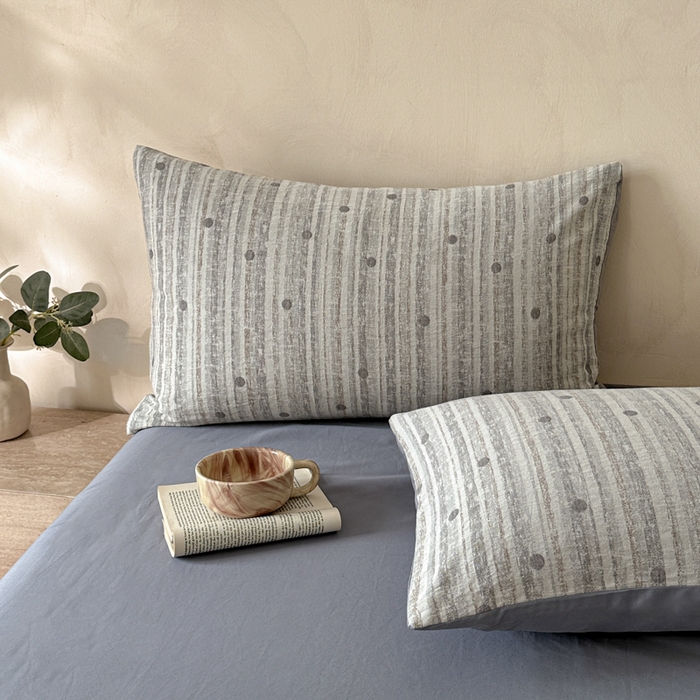 91家纺网 家纺一手货源 找家纺 言一 2025新款A类100支陶瓷轻磨毛新疆长绒棉纯棉全棉提花四件套 海盐波点-灰蓝