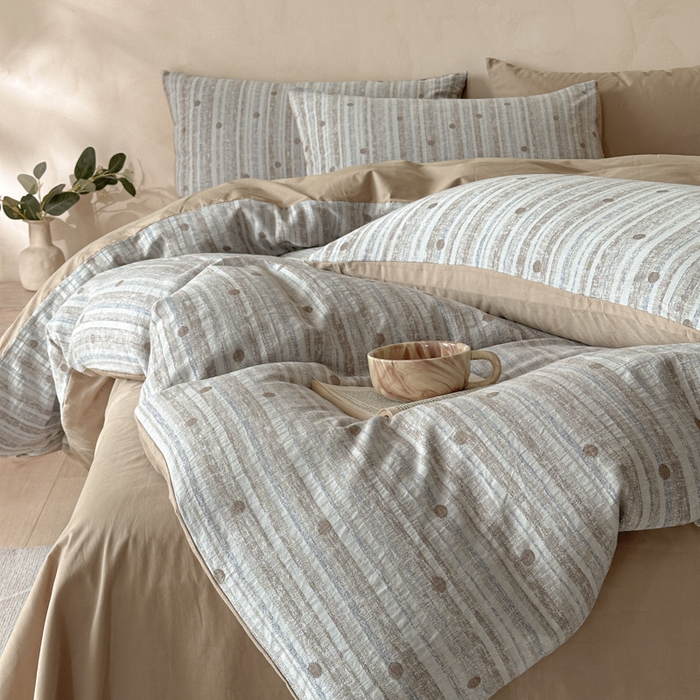 91家纺网 家纺一手货源 找家纺 言一 2025新款A类100支陶瓷轻磨毛新疆长绒棉纯棉全棉提花四件套 海盐波点-浅咖