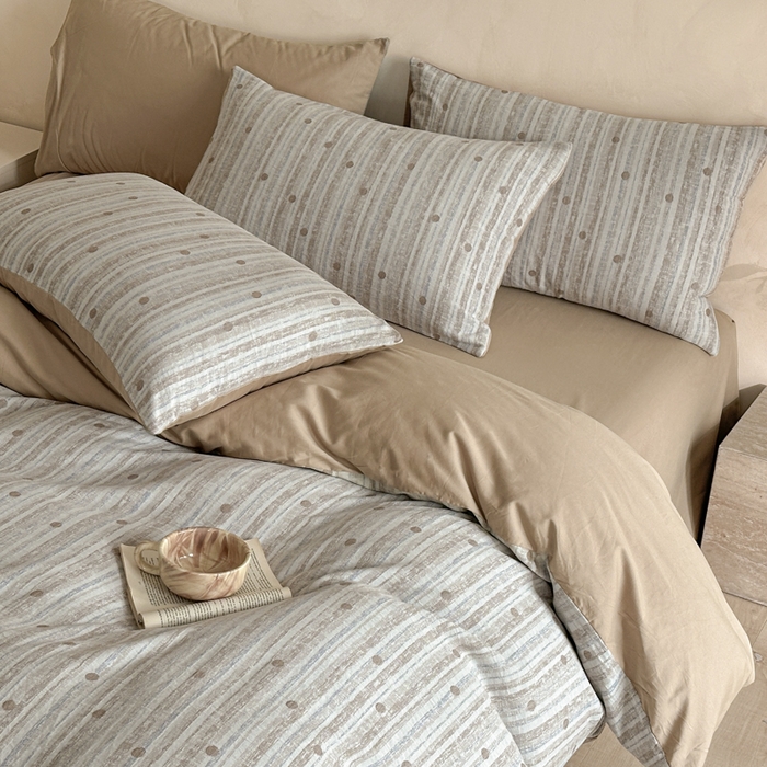 91家纺网 家纺一手货源 找家纺 言一 2025新款A类100支陶瓷轻磨毛新疆长绒棉纯棉全棉提花四件套 海盐波点-浅咖