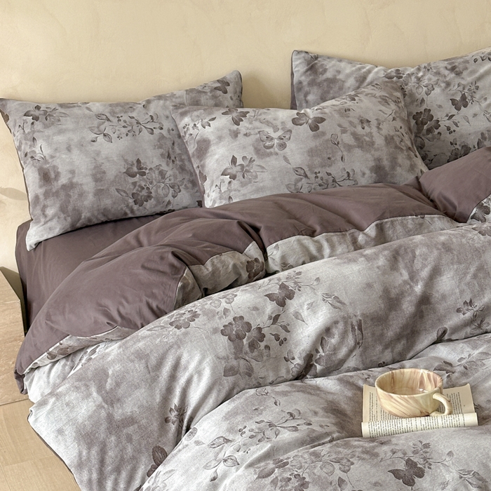 91家纺网 家纺一手货源 找家纺 言一 2025新款A类100支陶瓷轻磨毛新疆长绒棉纯棉全棉提花四件套 墨雨共间-咖