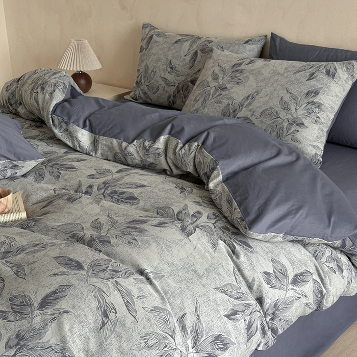 91家纺网 家纺一手货源 找家纺 言一 2025新款A类100支陶瓷轻磨毛新疆长绒棉纯棉全棉提花四件套 树叶深深-蓝