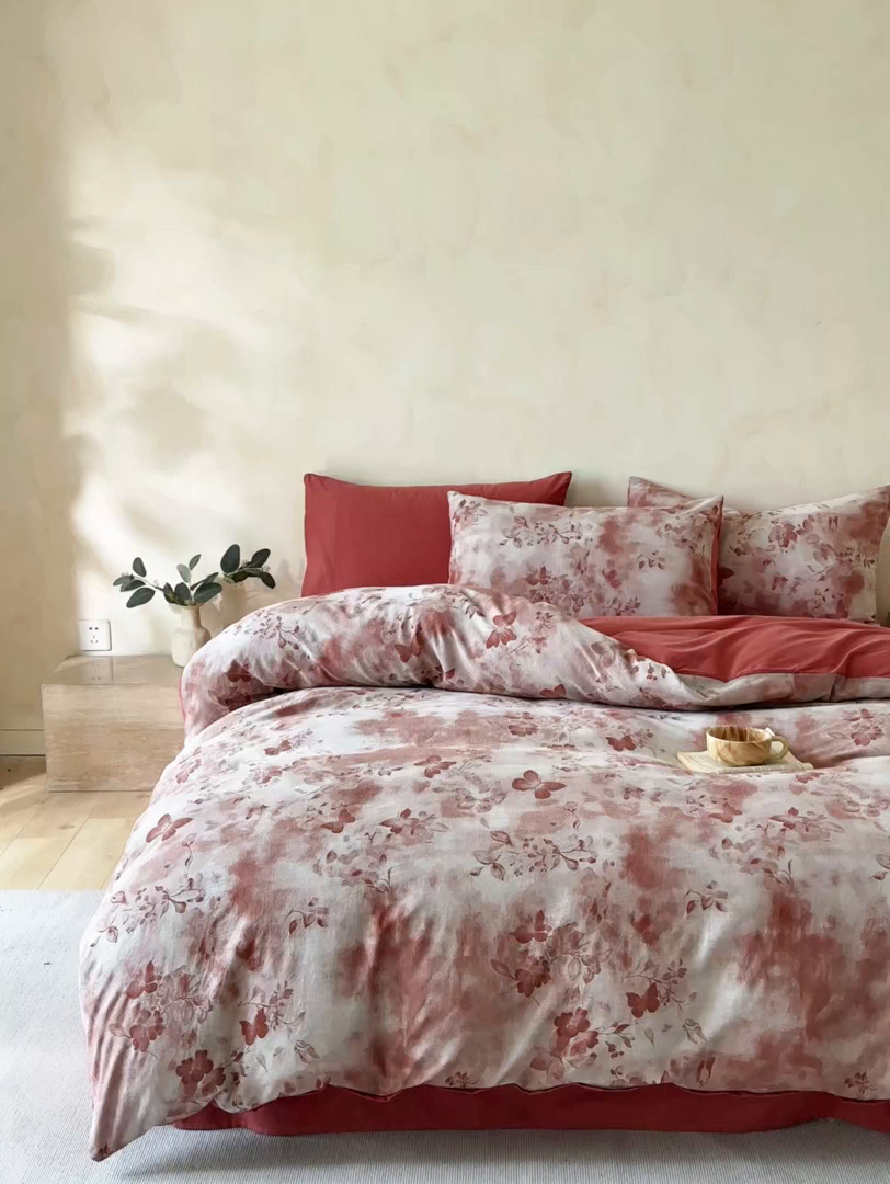 91家纺网 家纺一手货源 找家纺 言一 2025新款A类100支陶瓷轻磨毛新疆长绒棉纯棉全棉提花四件套 墨雨共间-咖