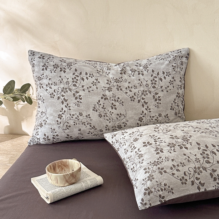 91家纺网 家纺一手货源 找家纺 言一 2025新款A类100支陶瓷轻磨毛新疆长绒棉纯棉全棉提花四件套 花影摇枝-咖