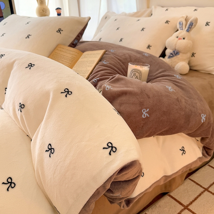 91家纺网 家纺一手货源 找家纺 HL原创 2025新款牛奶绒四件套 可可蝴蝶结