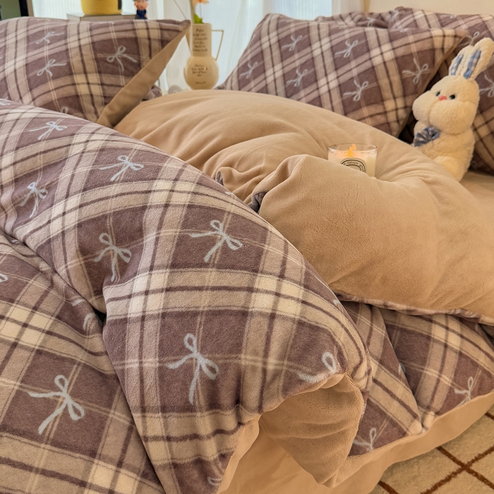 91家纺网 家纺一手货源 找家纺 HL原创 2025新款牛奶绒四件套 美拉德格子