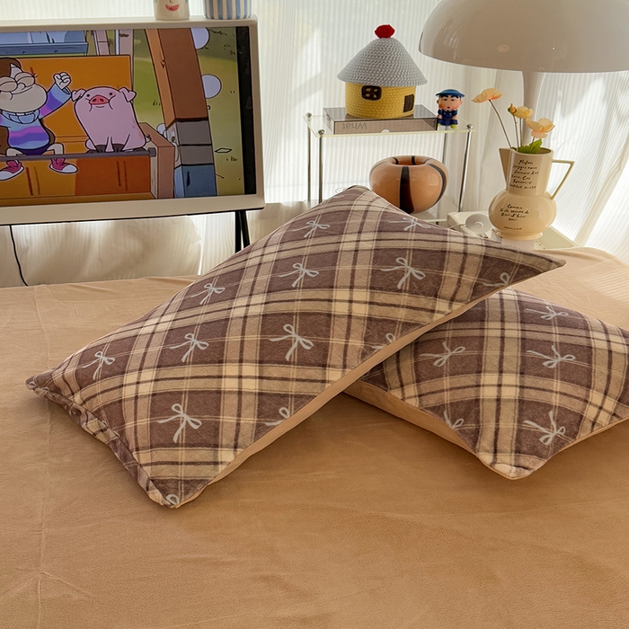 91家纺网 家纺一手货源 找家纺 HL原创 2025新款牛奶绒四件套 美拉德格子