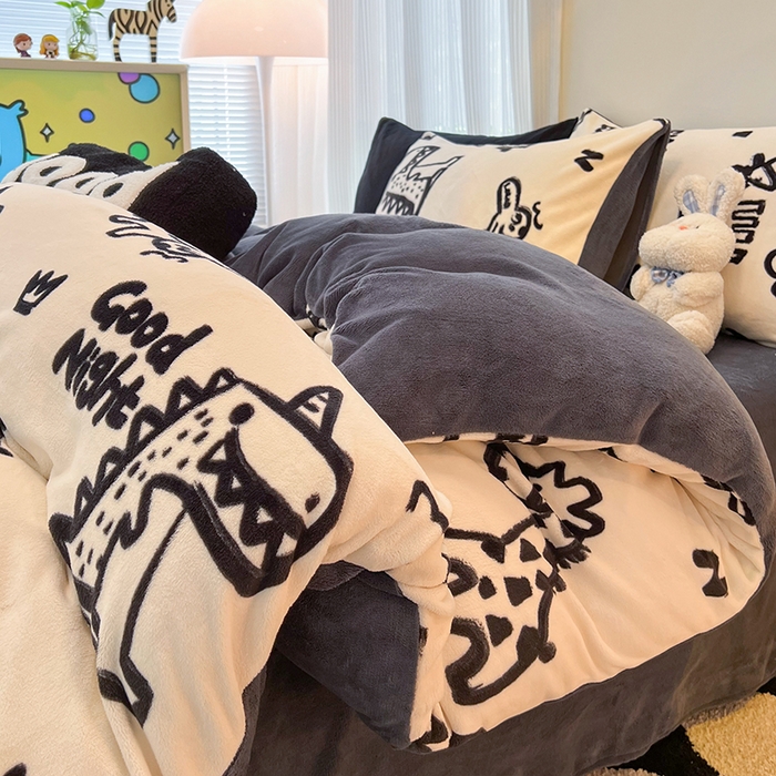 91家纺网 家纺一手货源 找家纺 HL原创 2025新款牛奶绒四件套 萌趣恐龙