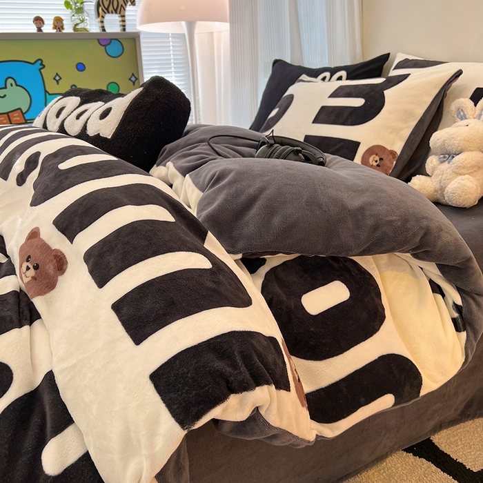 91家纺网 家纺一手货源 找家纺 HL原创 2025新款牛奶绒四件套 巧克力豆