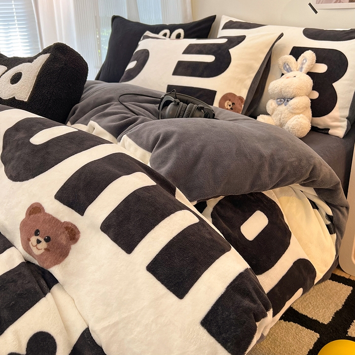 91家纺网 家纺一手货源 找家纺 HL原创 2025新款牛奶绒四件套 巧克力豆