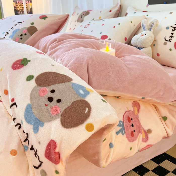 HL原创 2025新款牛奶绒四件套 糖果屋