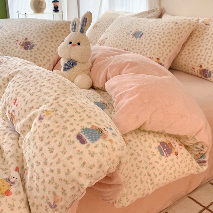 91家纺网 家纺一手货源 找家纺 HL原创 2025新款牛奶绒四件套 甜心小兔