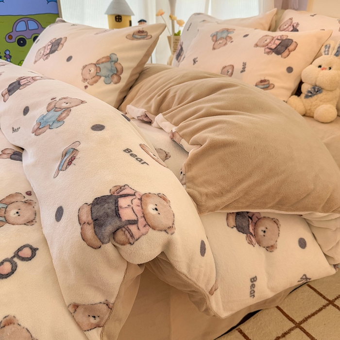 91家纺网 家纺一手货源 找家纺 HL原创 2025新款牛奶绒四件套 小熊