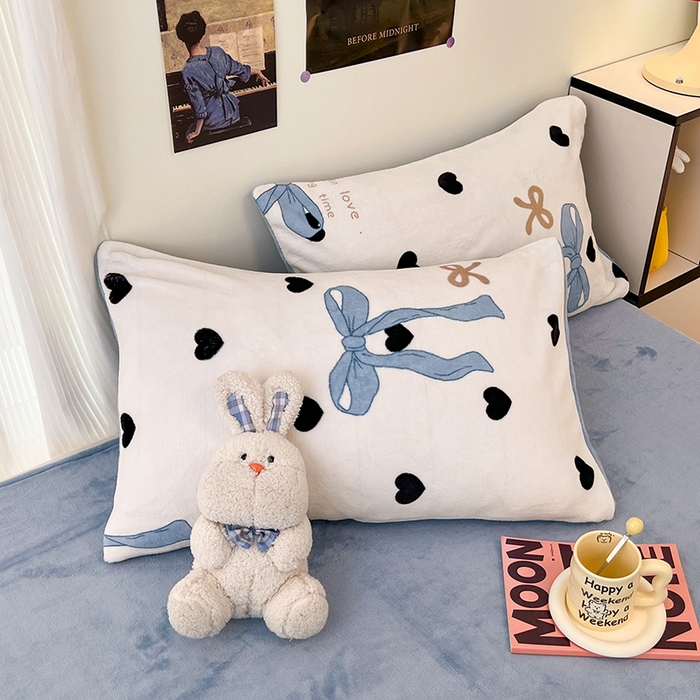 91家纺网 家纺一手货源 找家纺 HL原创 2025新款牛奶绒四件套 邂逅