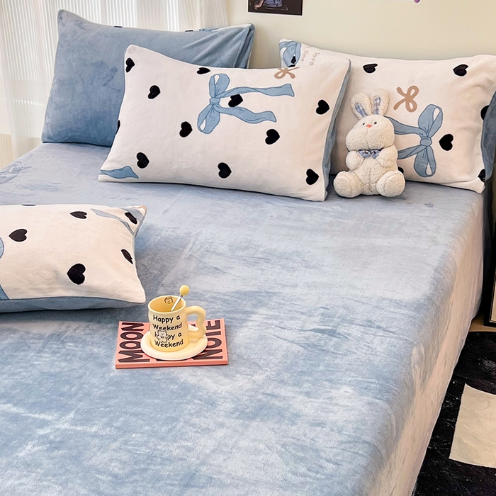 91家纺网 家纺一手货源 找家纺 HL原创 2025新款牛奶绒四件套 邂逅