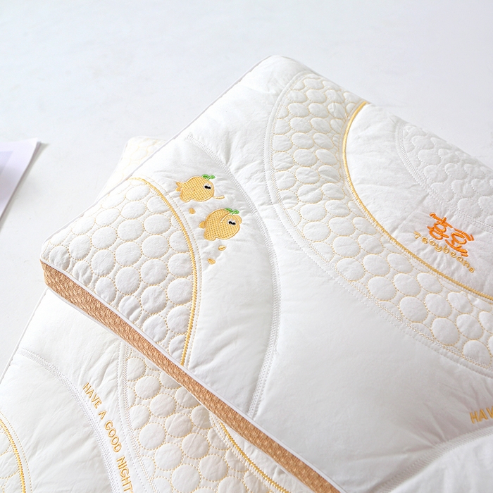 91家纺网 家纺一手货源 找家纺 （总）糖果枕芯 2025新款儿童枕芯分区护颈学生枕头全棉枕芯