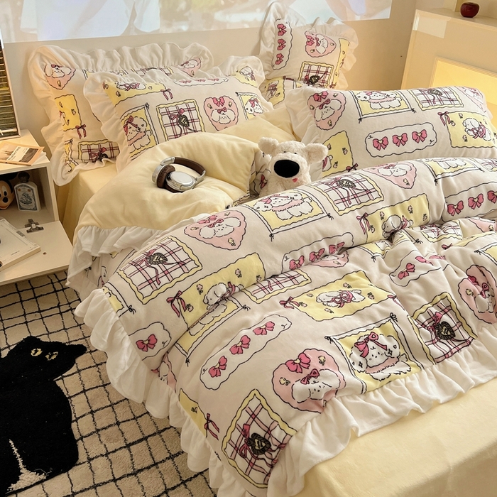 91家纺网 家纺一手货源 找家纺 六巷胡同 2025新款韩版INS卡通花边款A类牛奶绒四件套 花边卡哇伊狗狗