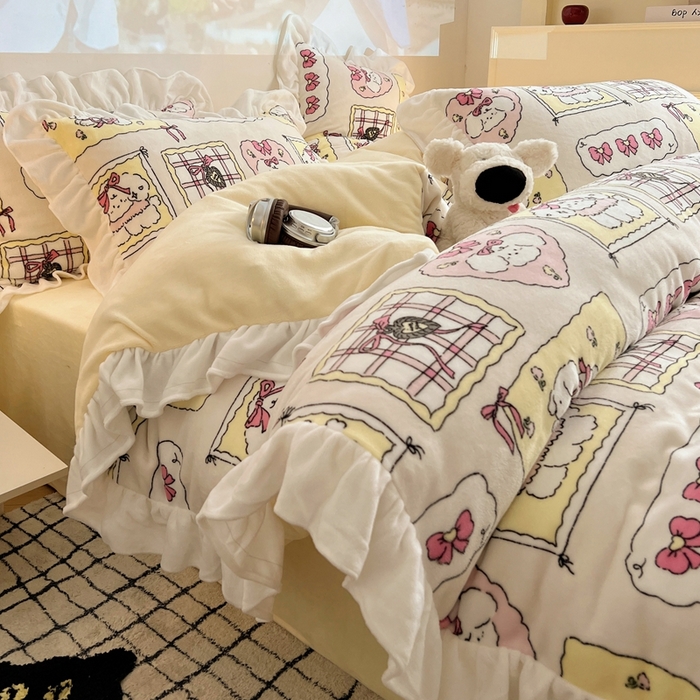 91家纺网 家纺一手货源 找家纺 六巷胡同 2025新款韩版INS卡通花边款A类牛奶绒四件套 花边卡哇伊狗狗