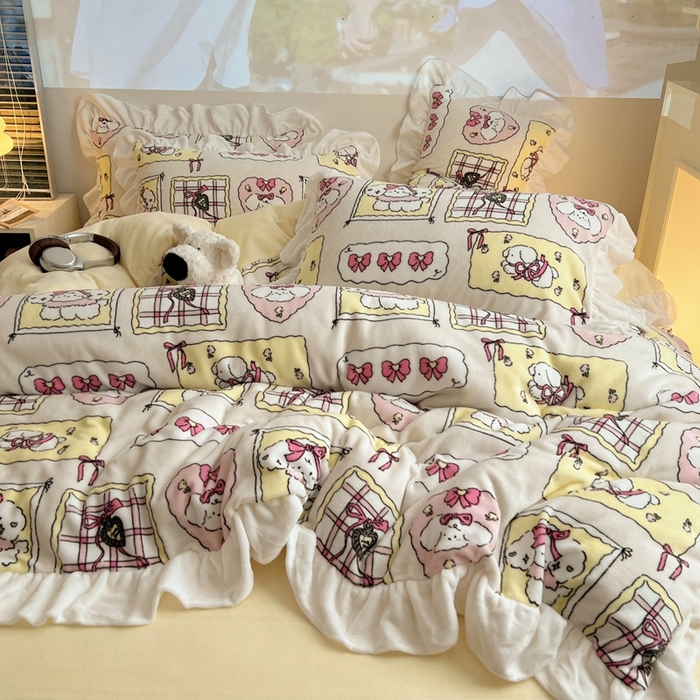 91家纺网 家纺一手货源 找家纺 六巷胡同 2025新款韩版INS卡通花边款A类牛奶绒四件套 花边卡哇伊狗狗