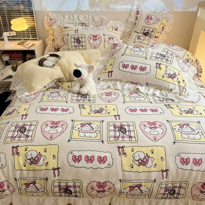 91家纺网 家纺一手货源 找家纺 六巷胡同 2025新款韩版INS卡通花边款A类牛奶绒四件套 花边卡哇伊狗狗