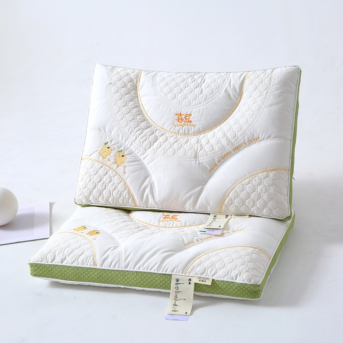 91家纺网 家纺一手货源 找家纺 （总）糖果枕芯 2025新款儿童枕芯分区护颈学生枕头全棉枕芯