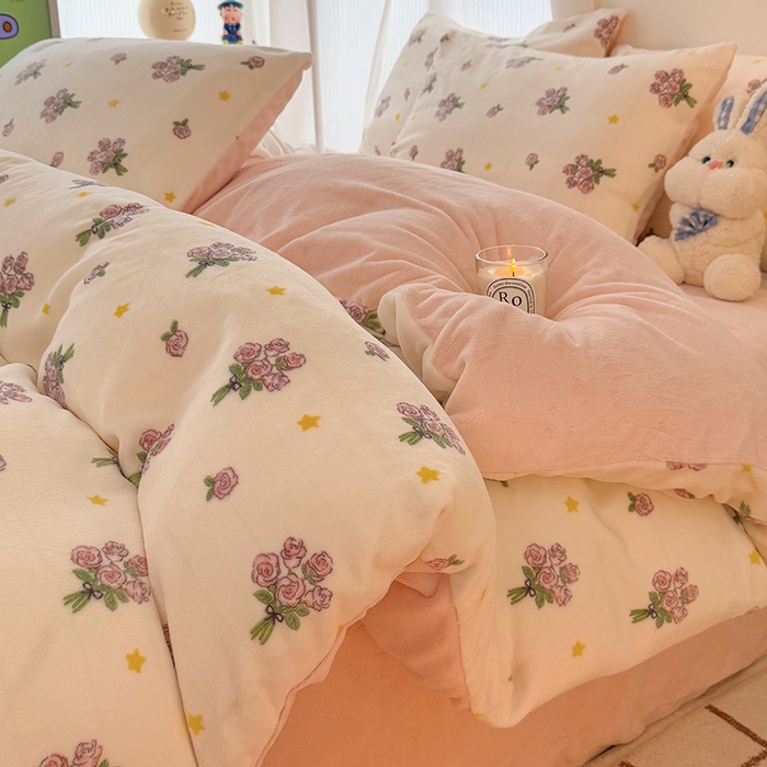 91家纺网 家纺一手货源 找家纺 HL原创 2025新款牛奶绒四件套 幸运花