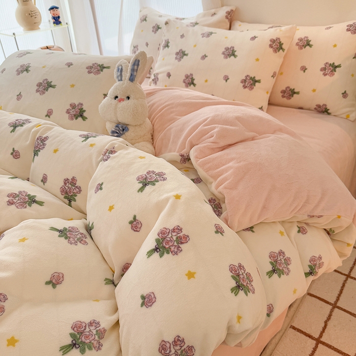 91家纺网 家纺一手货源 找家纺 HL原创 2025新款牛奶绒四件套 幸运花