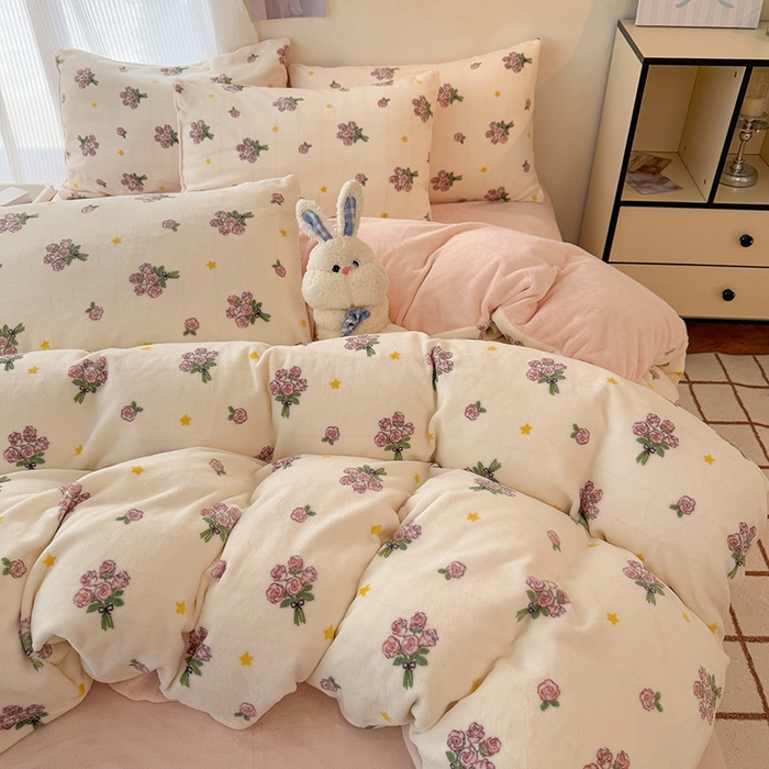 91家纺网 家纺一手货源 找家纺 HL原创 2025新款牛奶绒四件套 幸运花