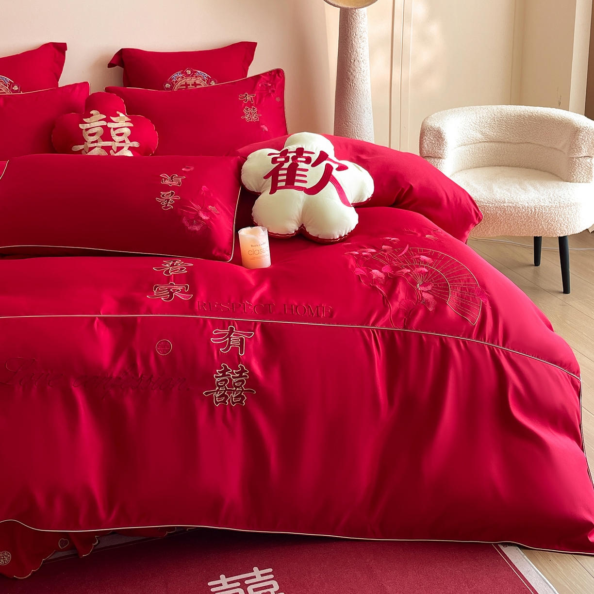 91家纺网 家纺一手货源 找家纺 玉雅家纺 2025新款丝缎亮面刺绣婚庆四件套 新婚喜乐