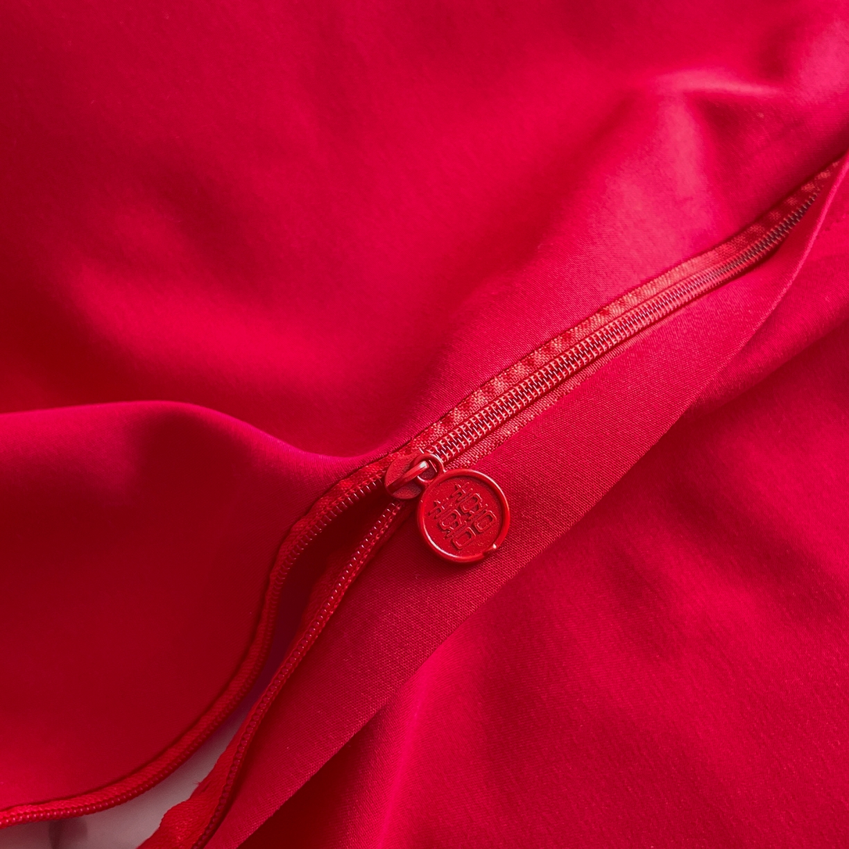 91家纺网 家纺一手货源 找家纺 （总）玉雅家纺 2025新款丝缎亮面刺绣婚庆四件套