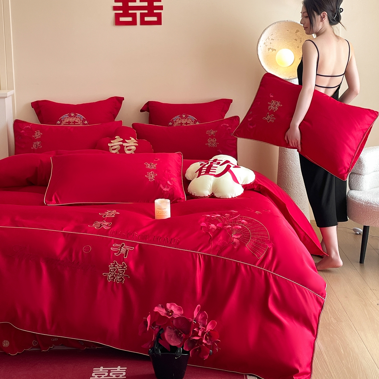 91家纺网 家纺一手货源 找家纺 玉雅家纺 2025新款丝缎亮面刺绣婚庆四件套 新婚喜乐